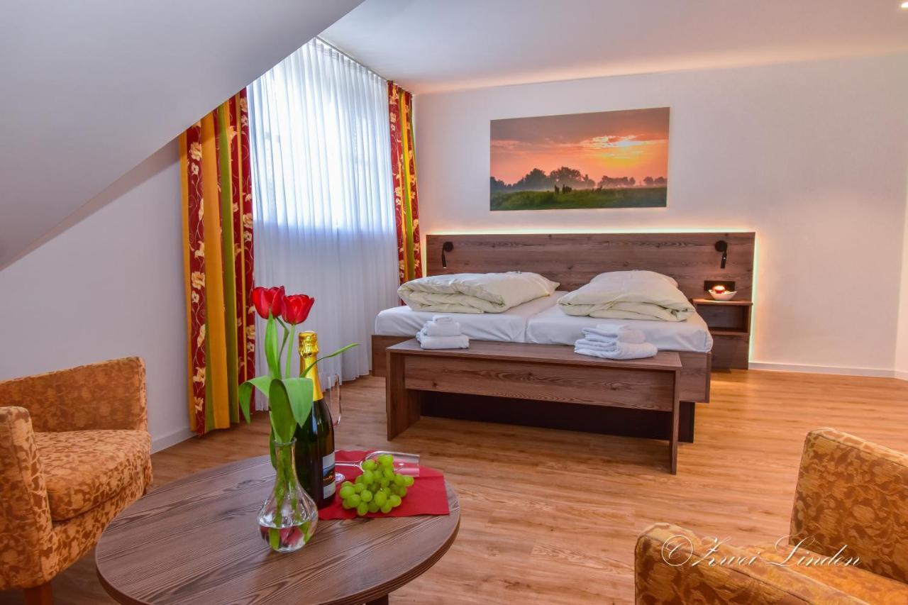 Hotel Zwei Linden - Links Der Elbe - Niedersachsen Balje Extérieur photo