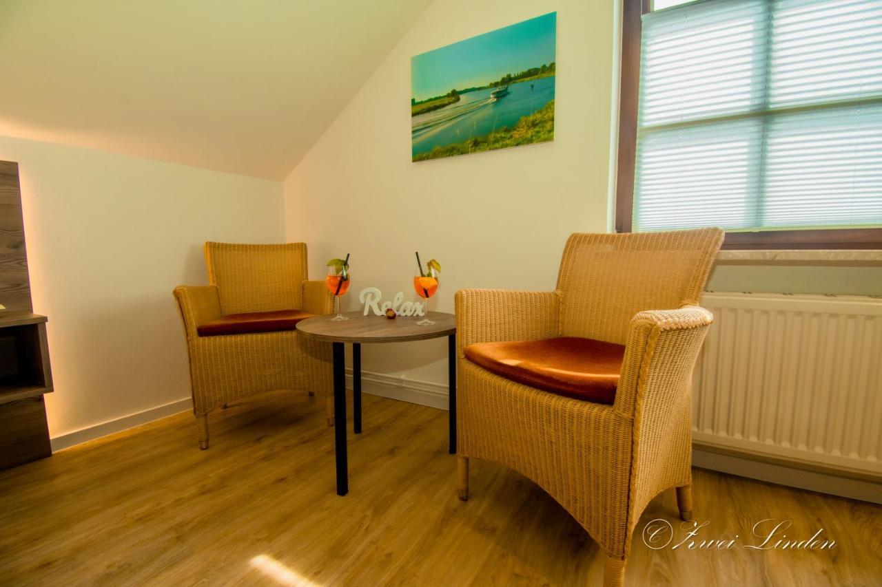 Hotel Zwei Linden - Links Der Elbe - Niedersachsen Balje Extérieur photo