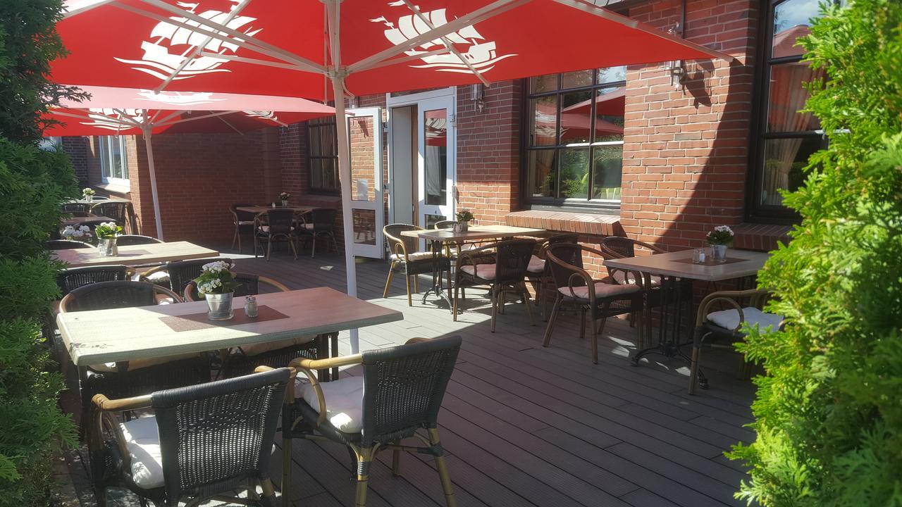 Hotel Zwei Linden - Links Der Elbe - Niedersachsen Balje Extérieur photo